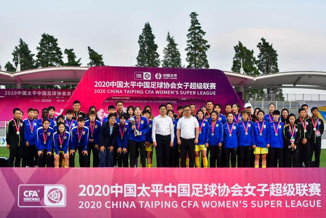 阿扎尔：齐达内是最伟大的 德布劳内拿球时他无解